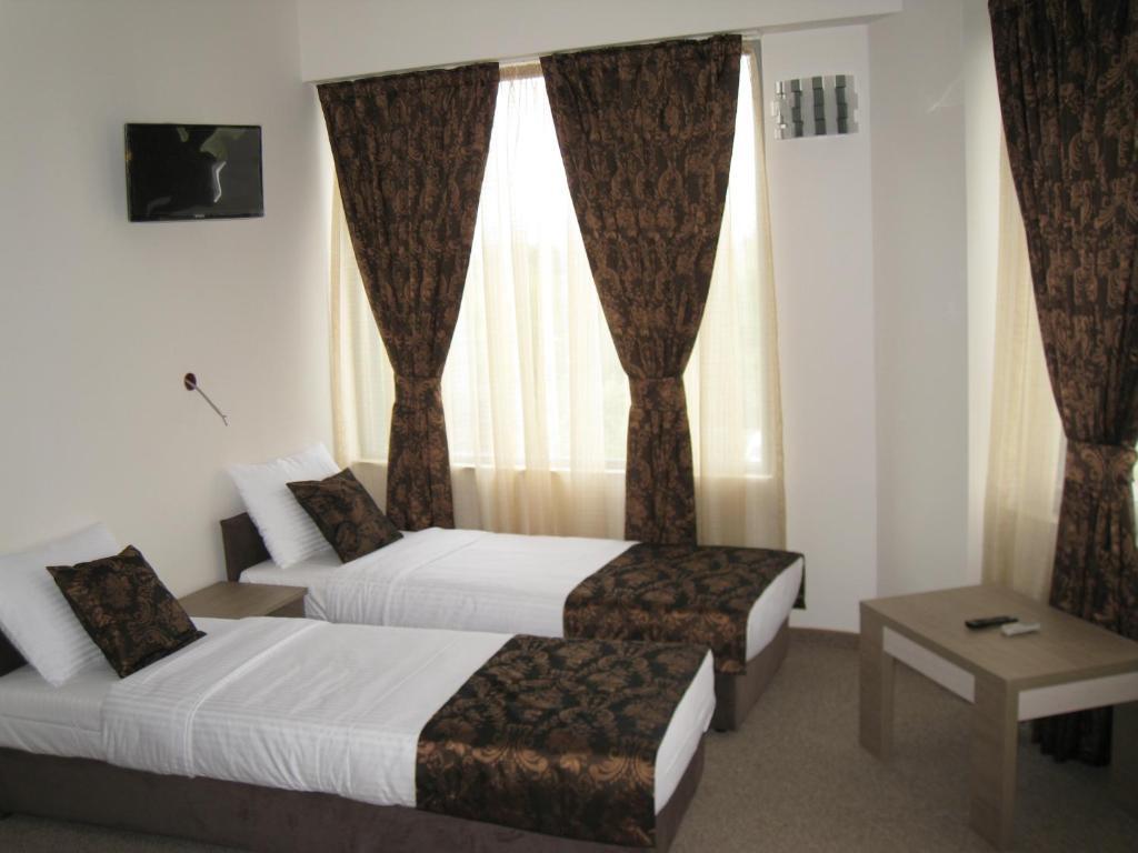 Domus Aparthotel Скопие Екстериор снимка