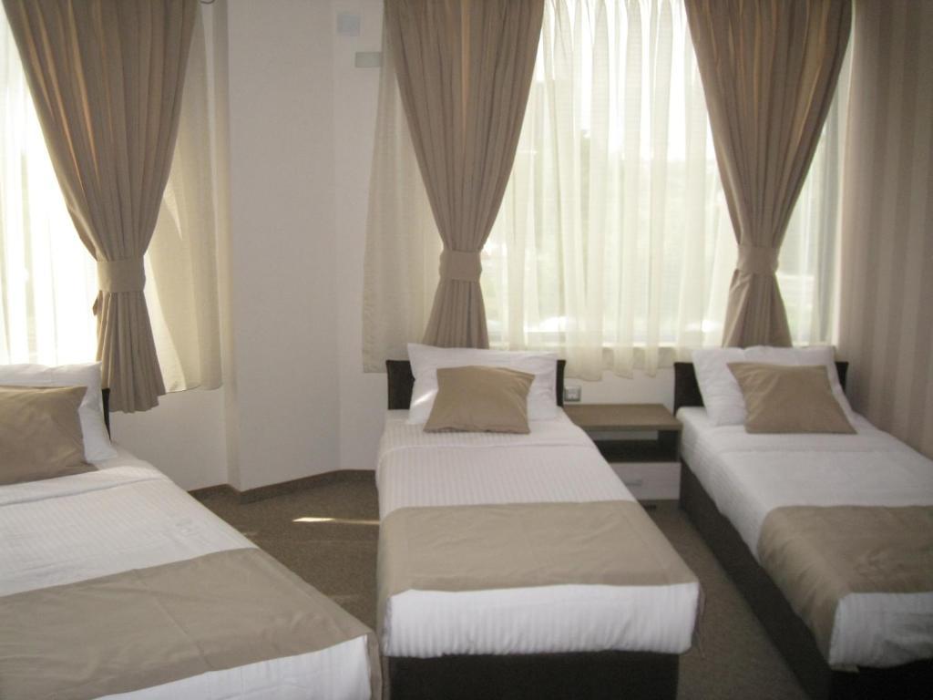 Domus Aparthotel Скопие Екстериор снимка