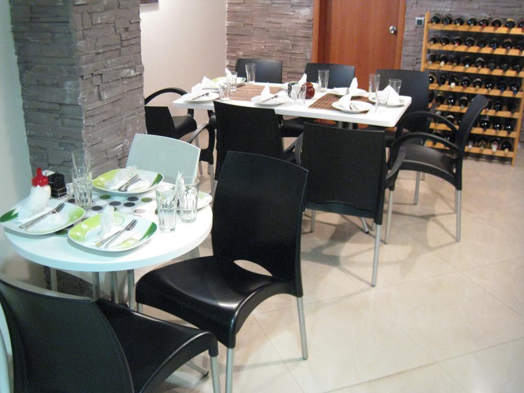 Domus Aparthotel Скопие Екстериор снимка
