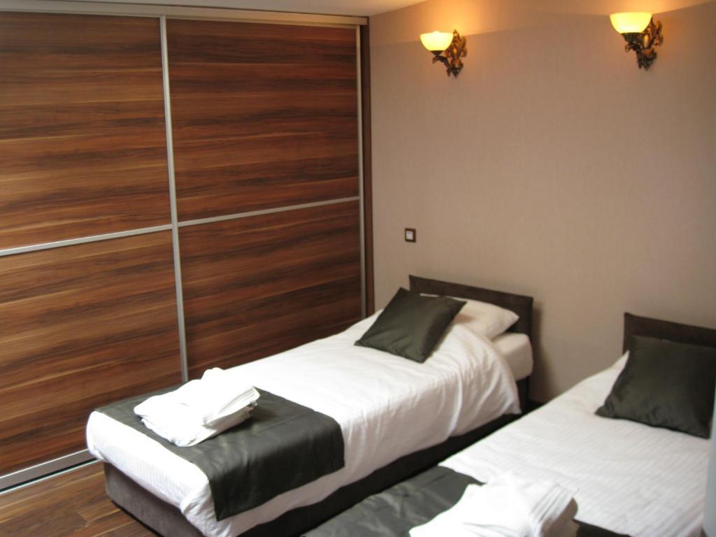 Domus Aparthotel Скопие Екстериор снимка