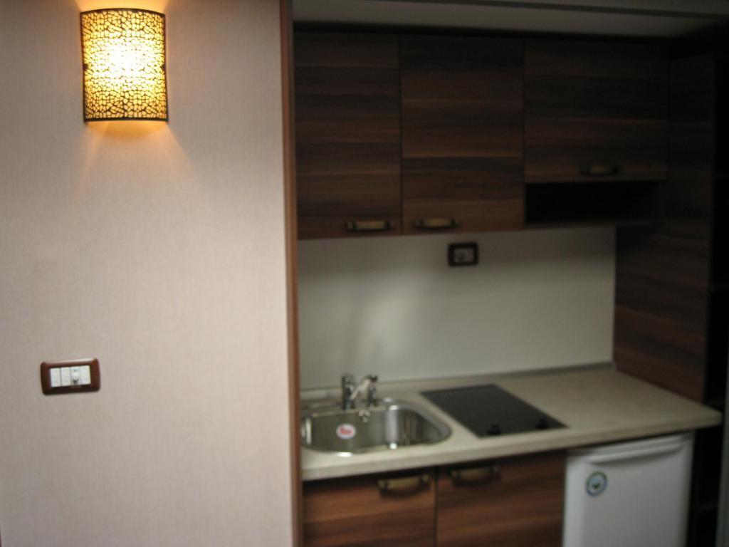 Domus Aparthotel Скопие Екстериор снимка