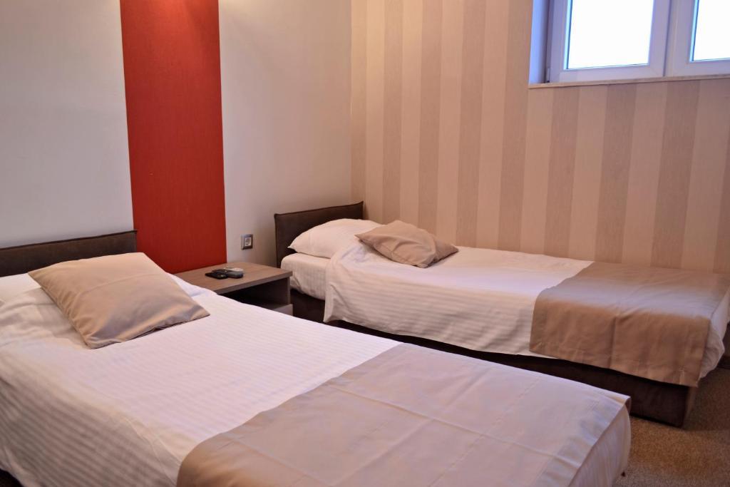 Domus Aparthotel Скопие Екстериор снимка