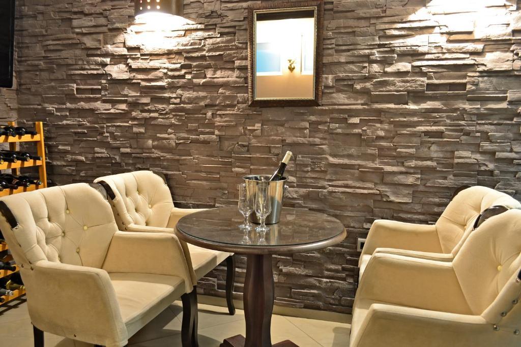 Domus Aparthotel Скопие Екстериор снимка